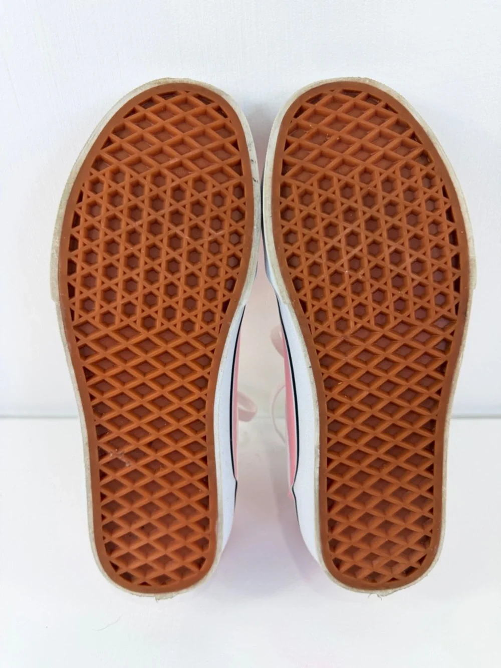 Vans‎ Women’s Pink Canvas Ward Low-Top Sneakers Skate Shoes w/ White Stripe Sz 6